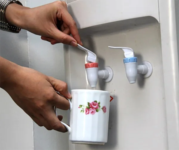 Lỗi thường gặp ở cây nước nóng lạnh và mẹo dùng cây nước ít bị lỗi