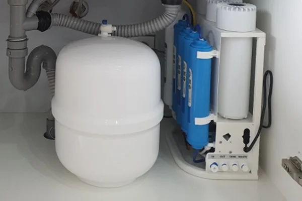 Cách xử lý trường hợp bình áp máy lọc nước bị yếu